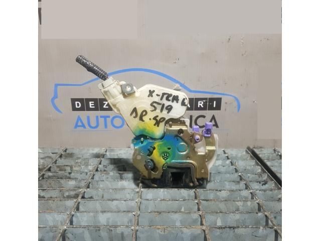 bontott NISSAN X-TRAIL II Jobb hátsó Ajtózár