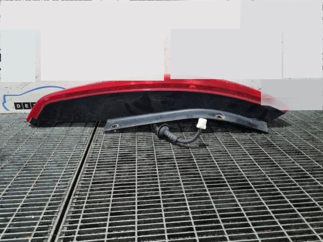 bontott NISSAN X-TRAIL II Jobb Hátsó Lámpa