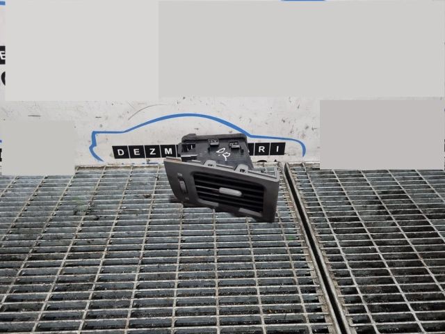 bontott NISSAN X-TRAIL II Jobb Szellőző