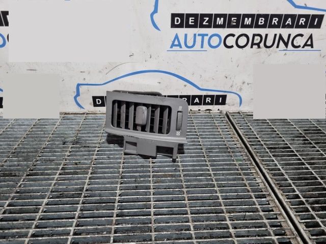 bontott NISSAN X-TRAIL II Jobb Szellőző