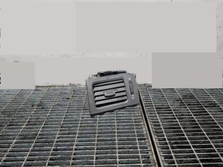 bontott NISSAN X-TRAIL II Jobb Szellőző