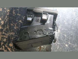 bontott NISSAN X-TRAIL II Jobb Szellőző