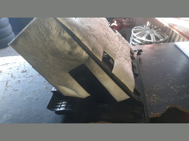 bontott NISSAN X-TRAIL II Kesztyűtartó