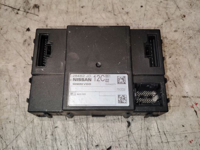 bontott NISSAN X-TRAIL II Komfort Elektronika