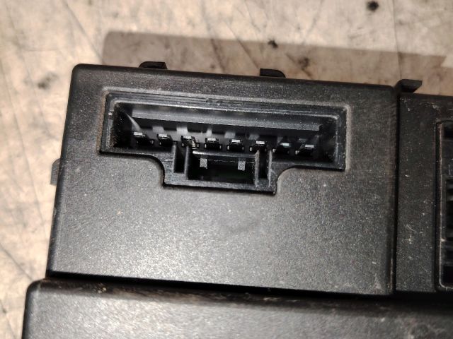 bontott NISSAN X-TRAIL II Komfort Elektronika