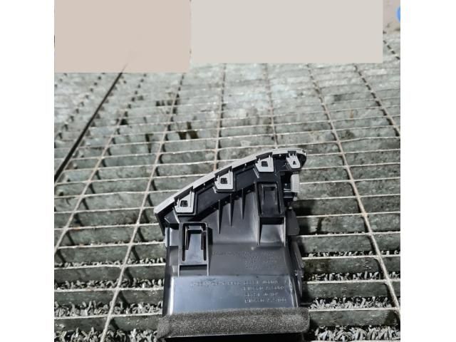 bontott NISSAN X-TRAIL II Középső Szellőző