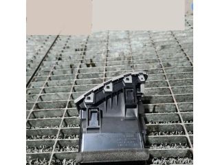 bontott NISSAN X-TRAIL II Középső Szellőző