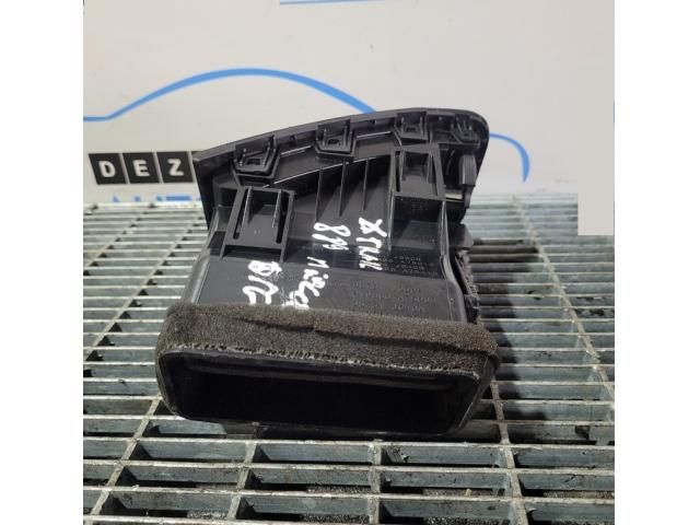 bontott NISSAN X-TRAIL II Középső Szellőző