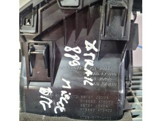 bontott NISSAN X-TRAIL II Középső Szellőző