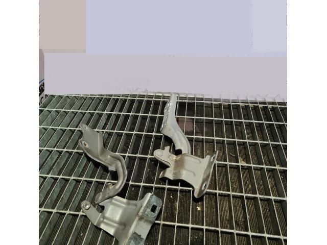 bontott NISSAN X-TRAIL II Motorháztető Zsanér Pár