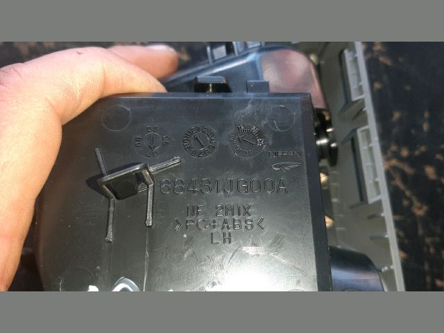 bontott NISSAN X-TRAIL II Pohártartó