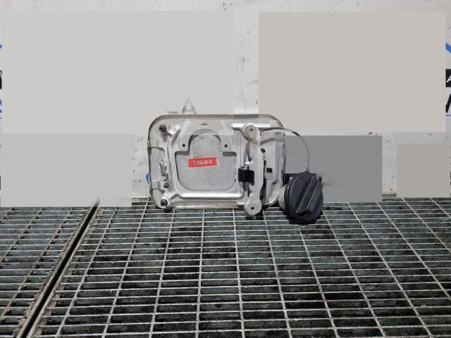 bontott NISSAN X-TRAIL II Tankajtó