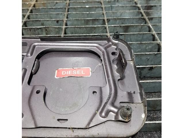 bontott NISSAN X-TRAIL II Tankajtó