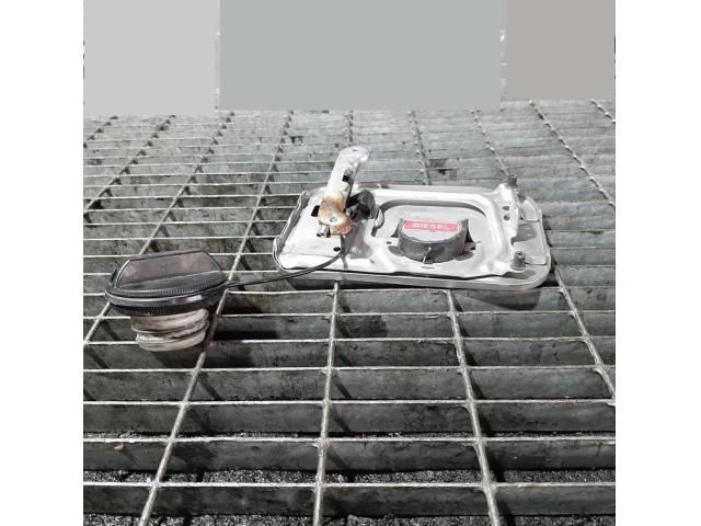 bontott NISSAN X-TRAIL II Tankajtó