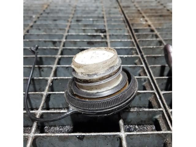 bontott NISSAN X-TRAIL II Tankajtó