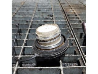 bontott NISSAN X-TRAIL II Tankajtó