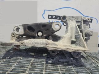 bontott NISSAN X-TRAIL II Tartó Bak