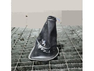 bontott NISSAN X-TRAIL II Váltószoknya