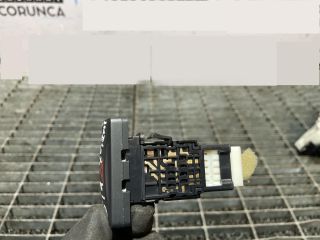 bontott NISSAN X-TRAIL II Vészvillogó Kapcsoló