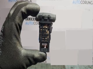 bontott NISSAN X-TRAIL II Vészvillogó Kapcsoló