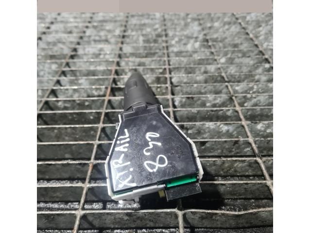 bontott NISSAN X-TRAIL II Világítás Kapcsoló