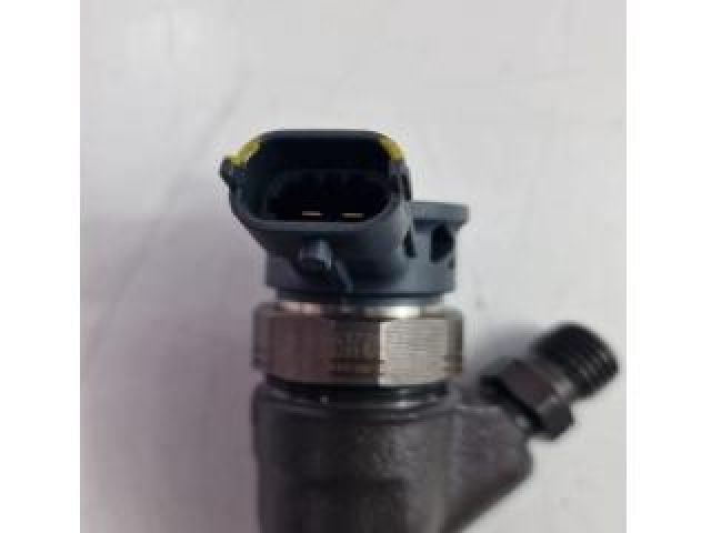 bontott NISSAN X-TRAIL III Porlasztó (1 db)