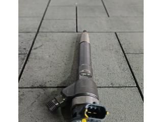 bontott NISSAN X-TRAIL III Porlasztó (1 db)