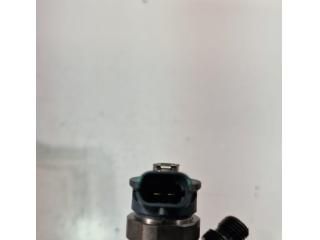 bontott NISSAN X-TRAIL III Porlasztó (1 db)