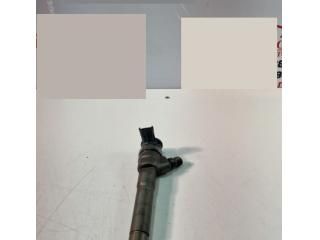 bontott NISSAN X-TRAIL III Porlasztó (1 db)