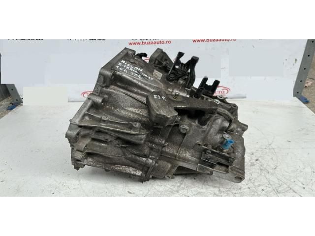 bontott NISSAN X-TRAIL III Váltó (Mechanikus)