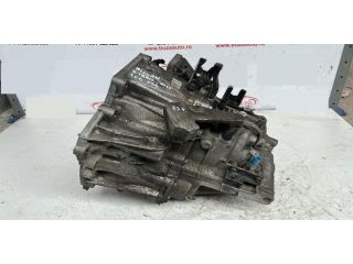 bontott NISSAN X-TRAIL III Váltó (Mechanikus)