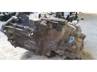 bontott NISSAN X-TRAIL III Váltó (Mechanikus)