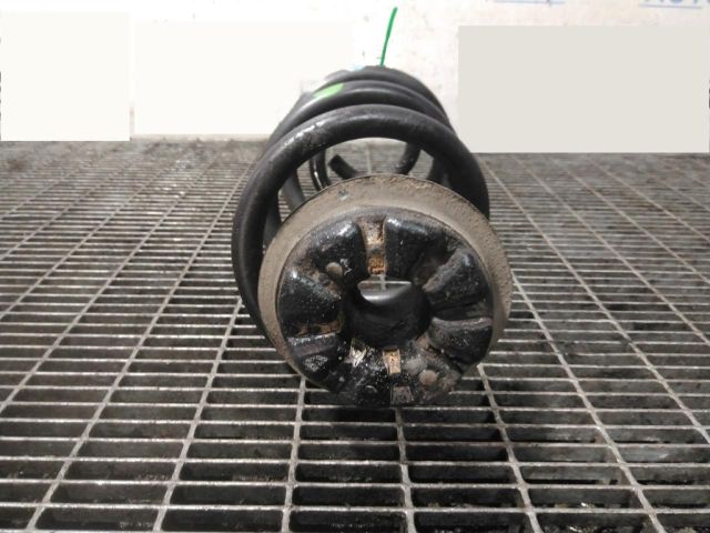 bontott NISSAN X-TRAIL III Hátsó Rugó