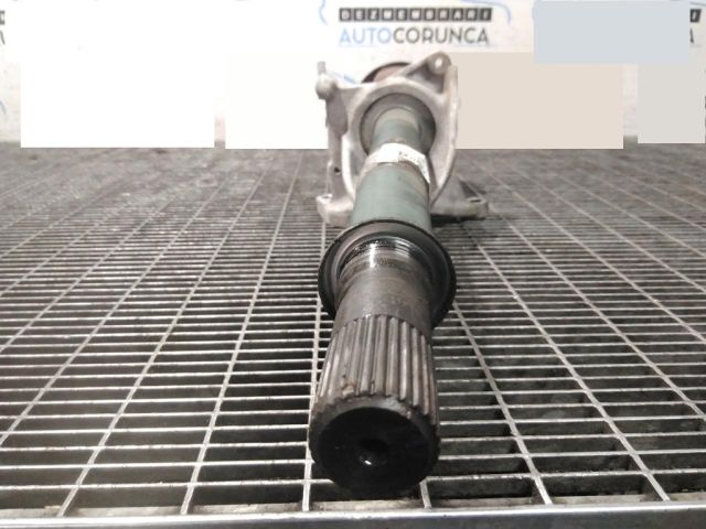 bontott NISSAN X-TRAIL III Jobb Féltengely