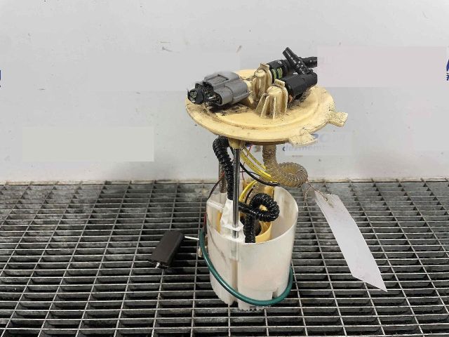 bontott NISSAN X-TRAIL III Üzemanyag Szivattyú