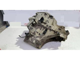 bontott NISSAN X-TRAIL III Váltó (Mechanikus)