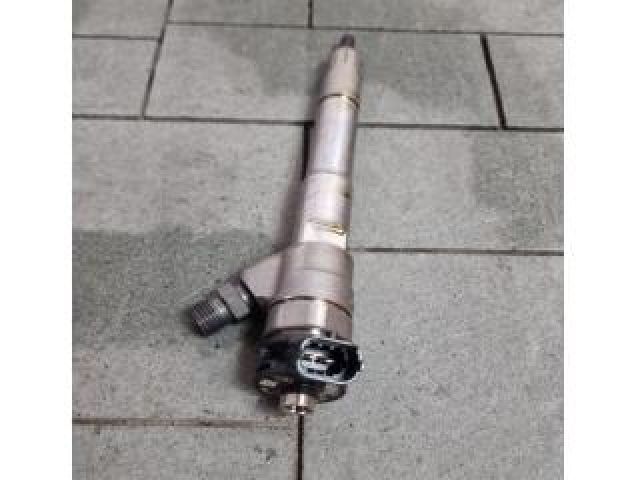 bontott NISSAN X-TRAIL III Porlasztó (1 db)