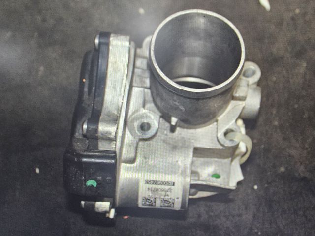 bontott NISSAN X-TRAIL III Fojtószelep (Elektromos)