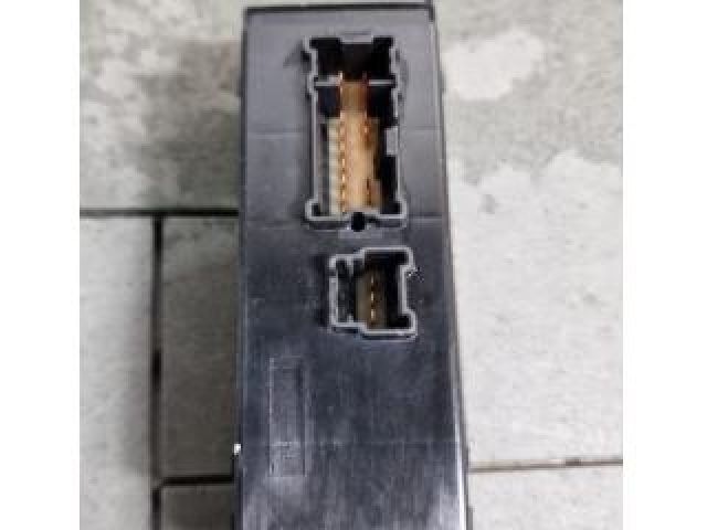 bontott NISSAN X-TRAIL III Ablakemelő Kapcsoló Négyes / Kettes