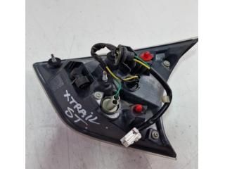 bontott NISSAN X-TRAIL III Bal Belső Hátsó Lámpa