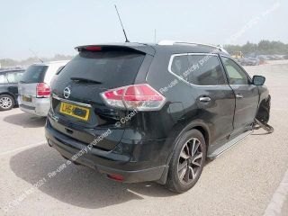 bontott NISSAN X-TRAIL III Bal első Ajtó (Üres lemez)