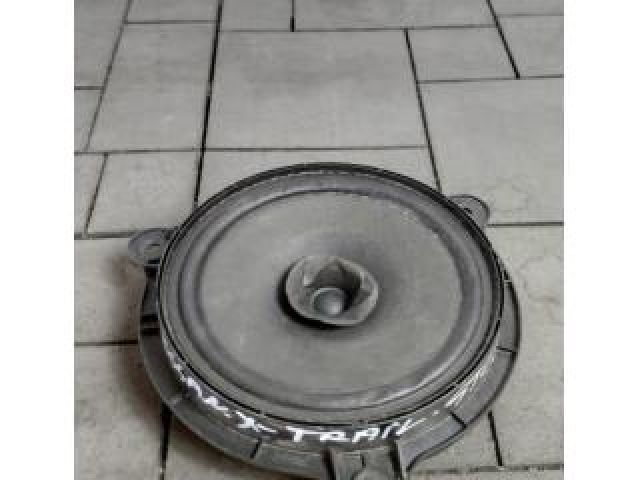 bontott NISSAN X-TRAIL III Bal első Hangszóró