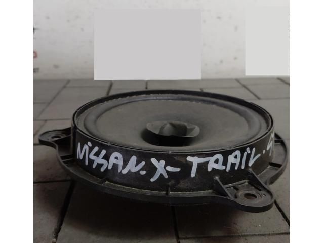 bontott NISSAN X-TRAIL III Bal első Hangszóró