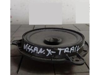 bontott NISSAN X-TRAIL III Bal első Hangszóró