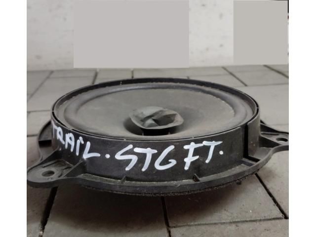 bontott NISSAN X-TRAIL III Bal első Hangszóró