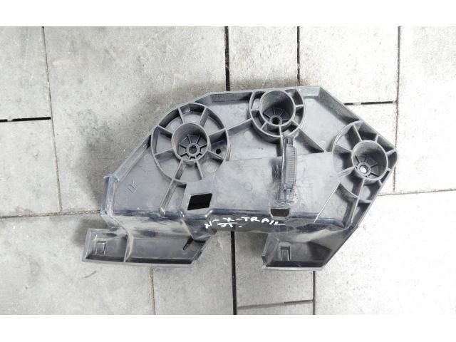 bontott NISSAN X-TRAIL III Bal Fényszóró Tartó