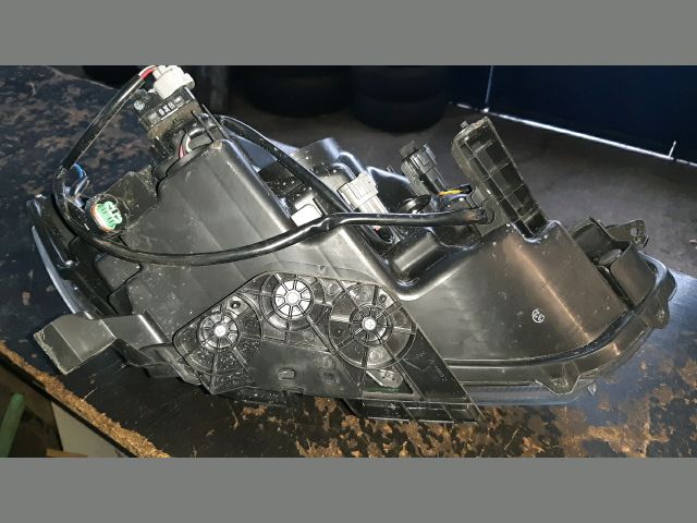 bontott NISSAN X-TRAIL III Bal Fényszóró