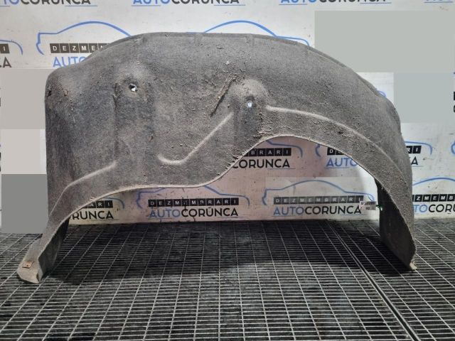 bontott NISSAN X-TRAIL III Bal hátsó Dobbetét (Kerékjárati, Műanyag)