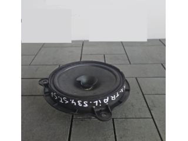 bontott NISSAN X-TRAIL III Bal hátsó Hangszóró