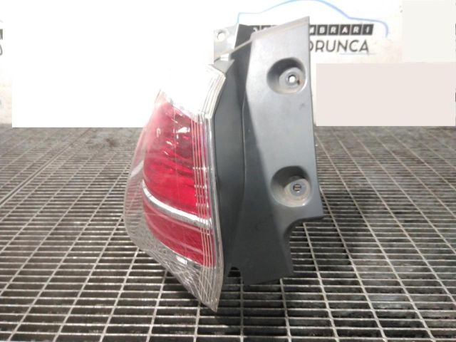 bontott NISSAN X-TRAIL III Bal Hátsó Lámpa